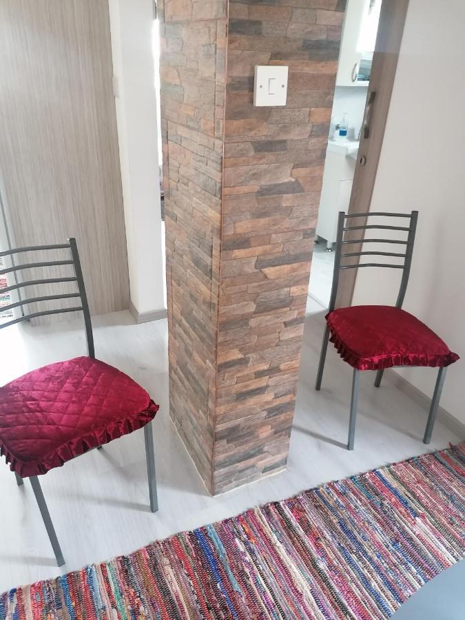 Elenas 1 Bedroom Apartment In Limassol Center Exterior foto