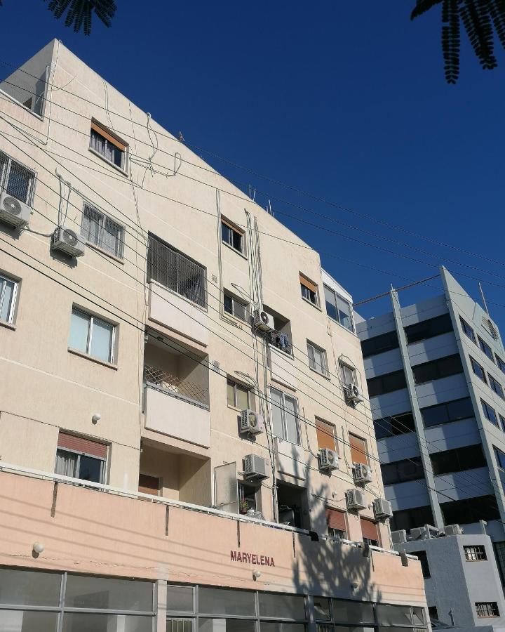 Elenas 1 Bedroom Apartment In Limassol Center Exterior foto